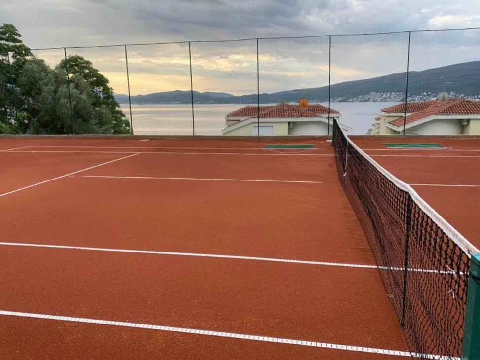 Adriadome Apartments Bijela Dış mekan fotoğraf