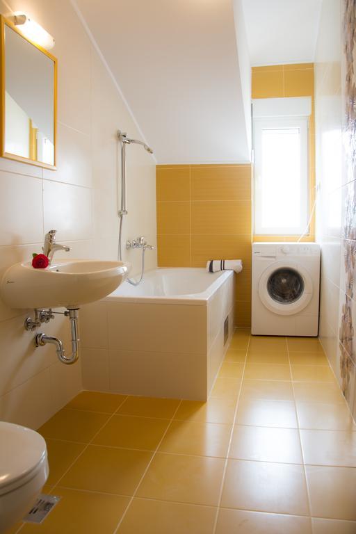 Adriadome Apartments Bijela Oda fotoğraf